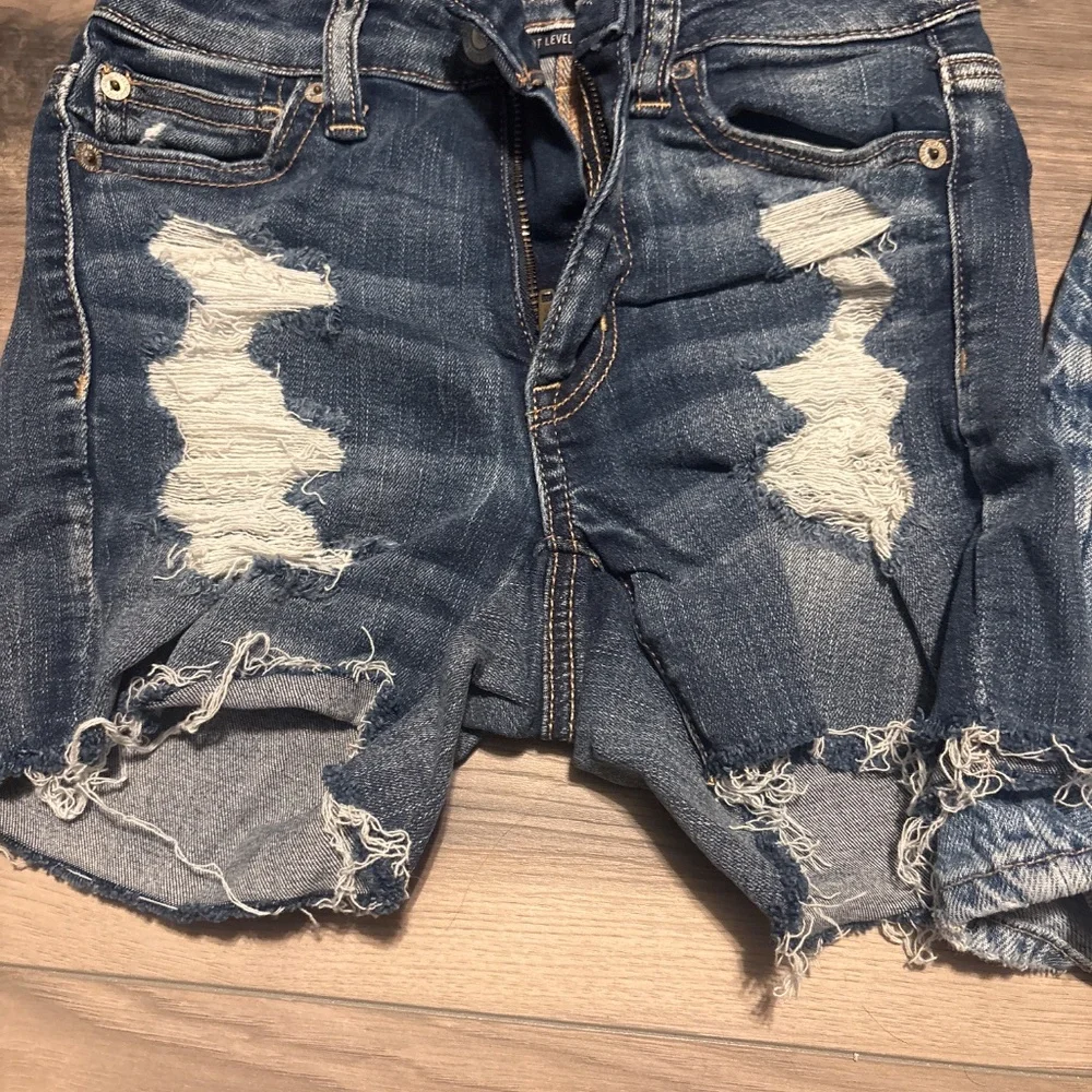 Shorts - Picture 2 of 4